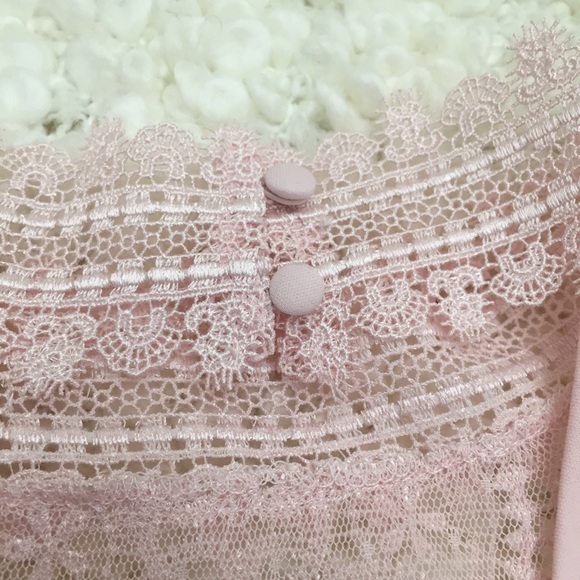 Lace top - Picture 5 of 6